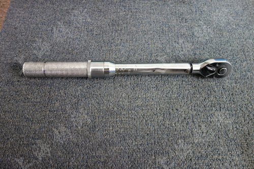 100N.m�A��Ť������