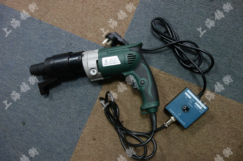 電動定扭力扳手