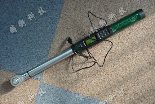 數(shù)顯扭矩扳手