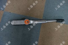 100��500N.m���PʽŤ�ذ��փr��