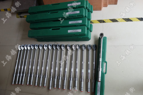 預置式扭力扳手