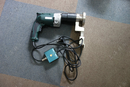 電動扭矩扳手