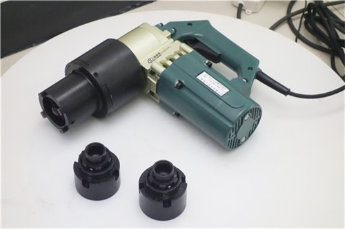 電動定扭矩扳手