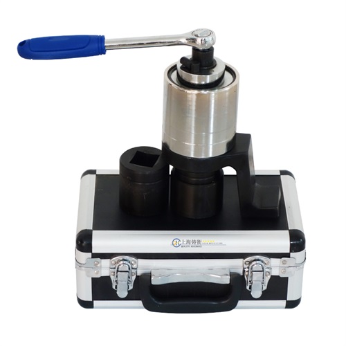 鎖緊工業(yè)管道螺栓輸出扭矩加力扳手