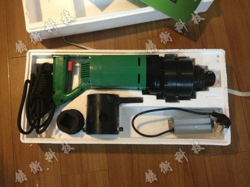 電動定扭力扳手