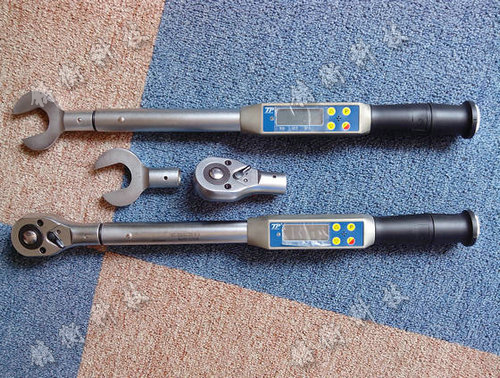 數顯扭力扳手圖片