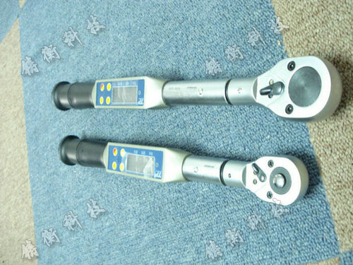 數顯扭矩扳手圖片