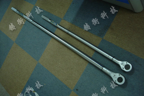 數顯扭矩扳手圖片