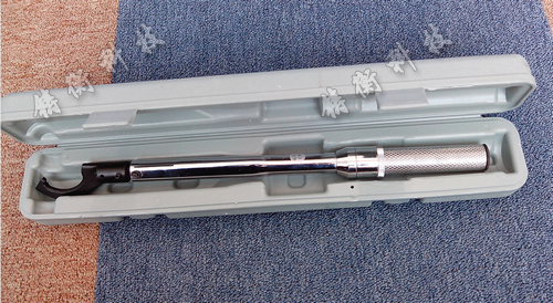 可調(diào)式扭矩扳手