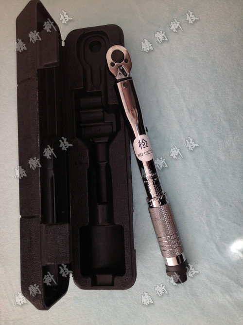 預(yù)置式扭力扳手圖片